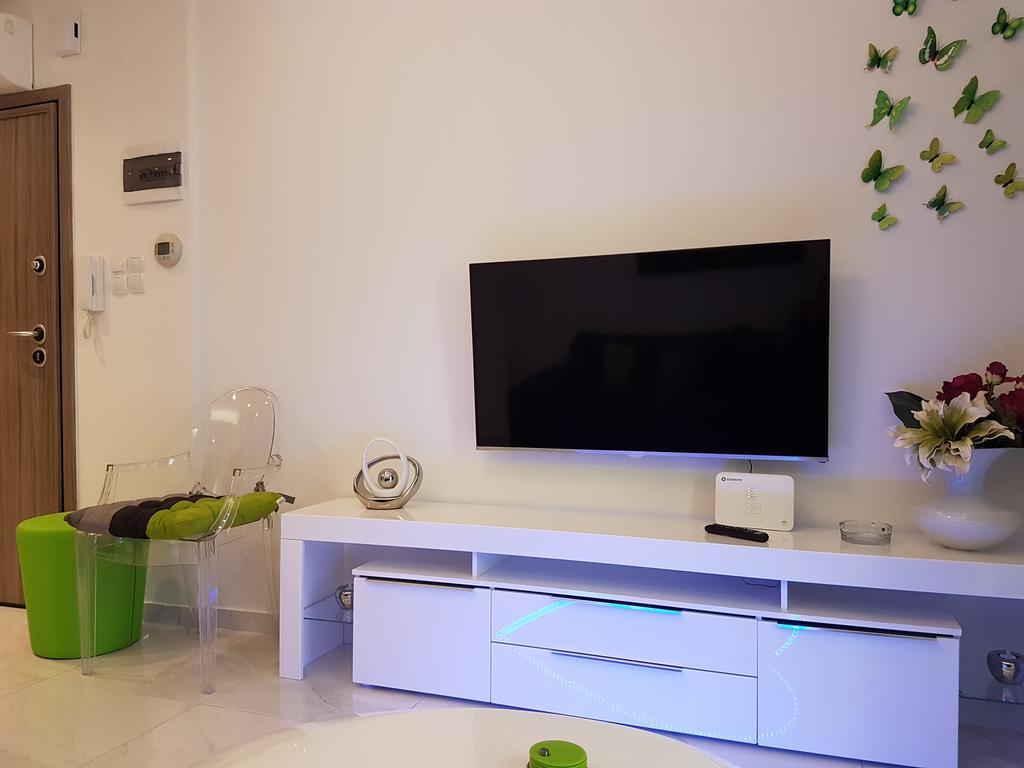 Laura White Tower Apartment Салоники Экстерьер фото
