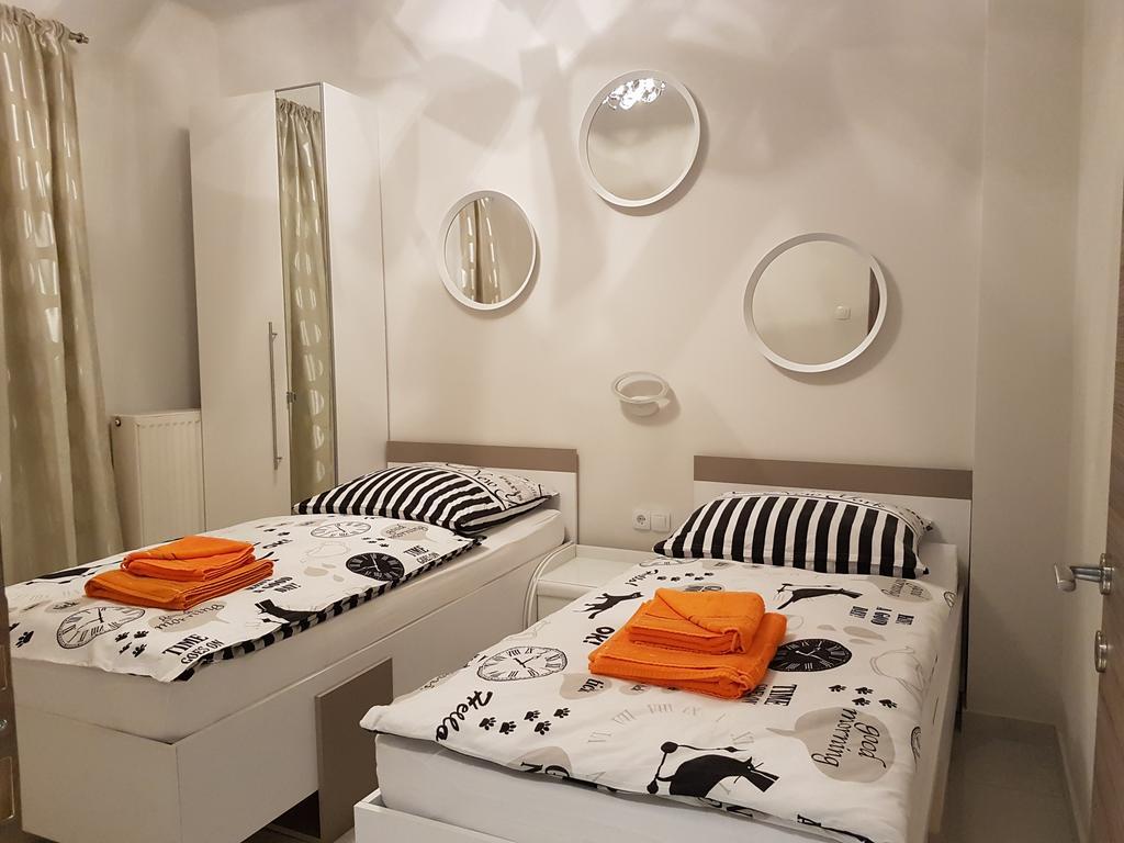 Laura White Tower Apartment Салоники Экстерьер фото